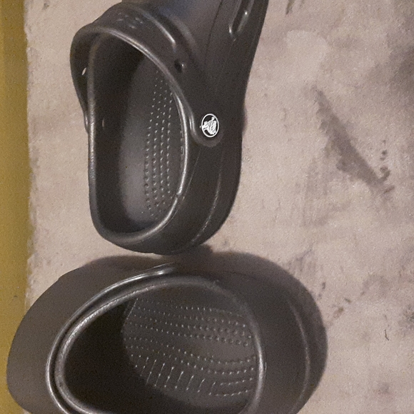 Crocs - Picture 2 of 2
